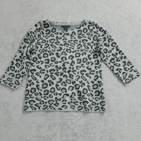 Tahari Women's M Leopard Print Sweater Crew Neck 3/4 Sleeves 28CT - Picture 1 of 9